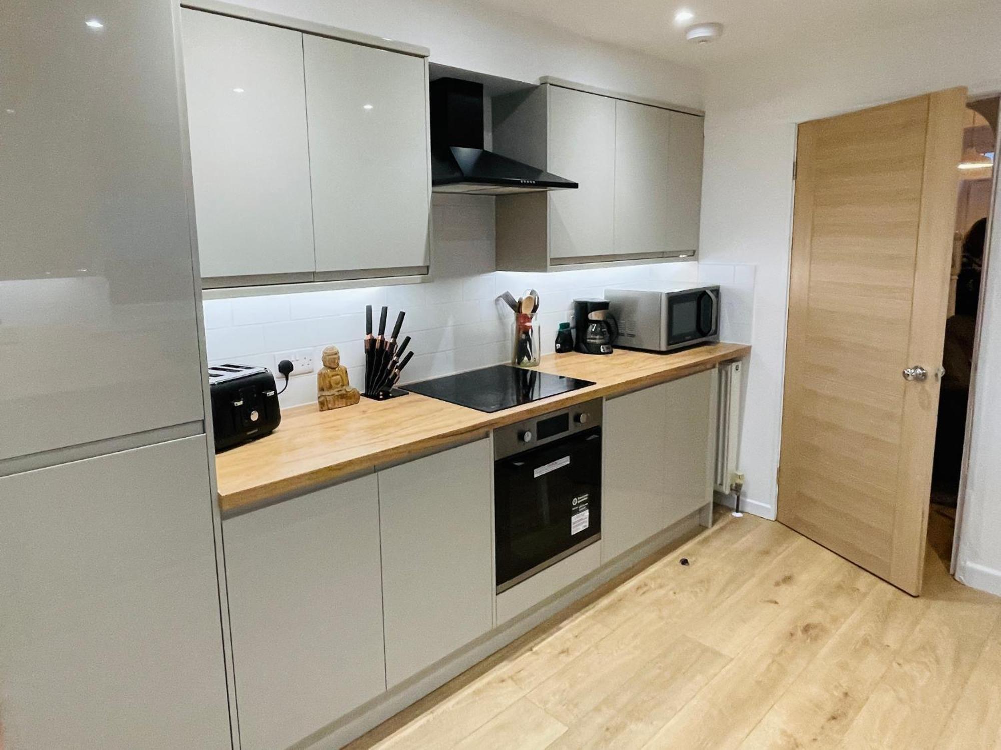 Newly Refurbished City Centre House With Parking Exeter Extérieur photo
